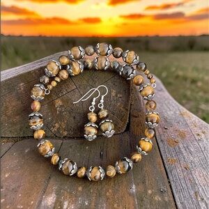Tigers Eye Gemstone Choker With Matching Earrings!